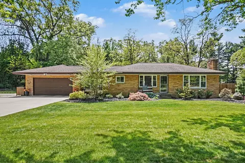 5525 Dowling St, Montague, MI 49437
