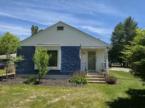 1406 Covell Ave NW, Grand Rapids, MI 49504