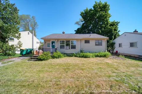 1241 Grove Rd, Ypsilanti, MI 48198