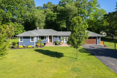 116 Sunnyside Dr, Battle Creek, MI 49015