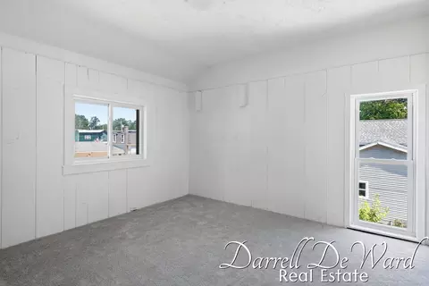 Bedroom - 120 Cherry St, Freeport, MI 49325 photo 3 of 7