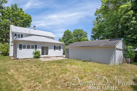 Exterior - 120 Cherry St, Freeport, MI 49325 photo 1 of 3