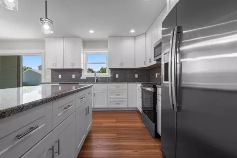 Kitchen - 15 Michael Dr, Coldwater, MI 49036 photo 3 of 3
