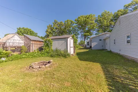 Exterior - 9437 Cady Rd, Jackson, MI 49201 photo 3 of 12