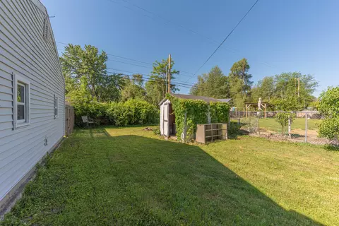 Exterior - 9437 Cady Rd, Jackson, MI 49201 photo 8 of 12