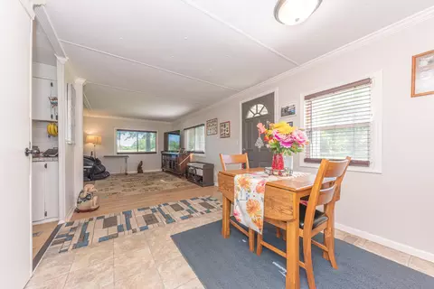 Dining - 9437 Cady Rd, Jackson, MI 49201 photo 2 of 2
