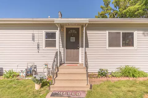 Exterior - 9437 Cady Rd, Jackson, MI 49201 photo 2 of 12