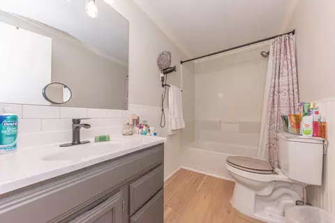 Bath - 9437 Cady Rd, Jackson, MI 49201 photo 1 of 3