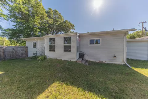Exterior - 9437 Cady Rd, Jackson, MI 49201 photo 6 of 12