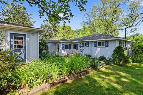 13541 Sunset Shores Dr NE, Cedar Springs, MI 49319