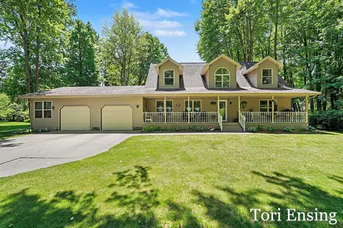 510 E General St, Sheridan, MI 48884