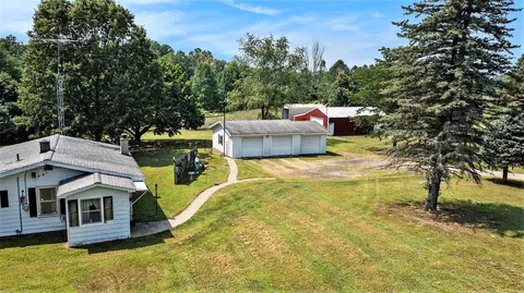 Exterior - 14450 Wing Rd, Bellevue, MI 49021 photo 2 of 5