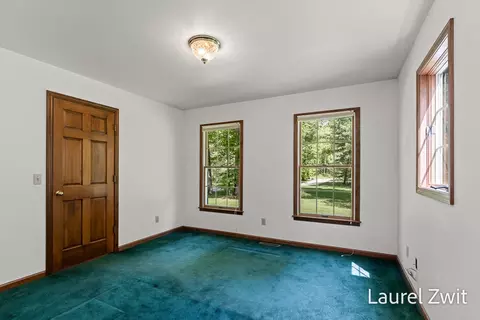 Bedroom - 3909 Jay Rd, Whitehall, MI 49461 photo 2 of 9