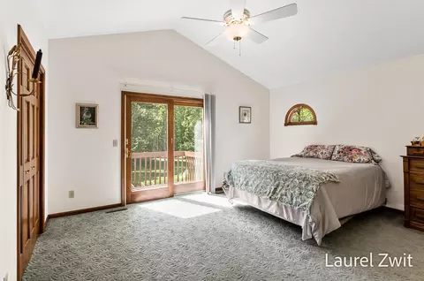 Bedroom - 3909 Jay Rd, Whitehall, MI 49461 photo 7 of 9