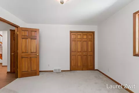 Bedroom - 3909 Jay Rd, Whitehall, MI 49461 photo 4 of 9