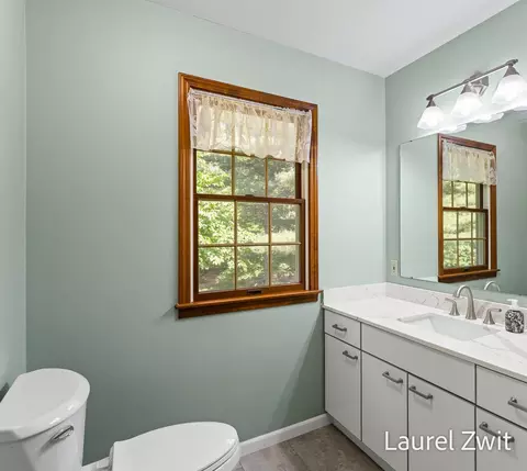 Bath - 3909 Jay Rd, Whitehall, MI 49461 photo 3 of 5