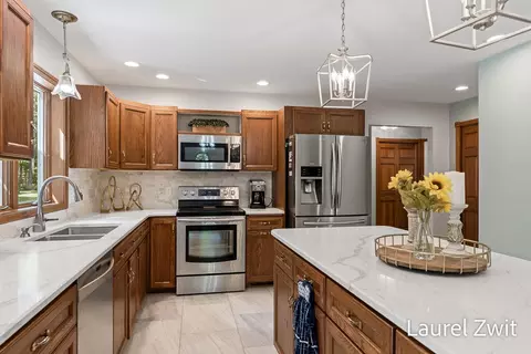Kitchen - 3909 Jay Rd, Whitehall, MI 49461 photo 2 of 5