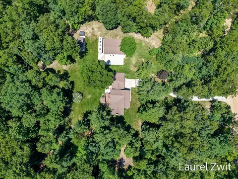 View/Area - 3909 Jay Rd, Whitehall, MI 49461 photo 2 of 3