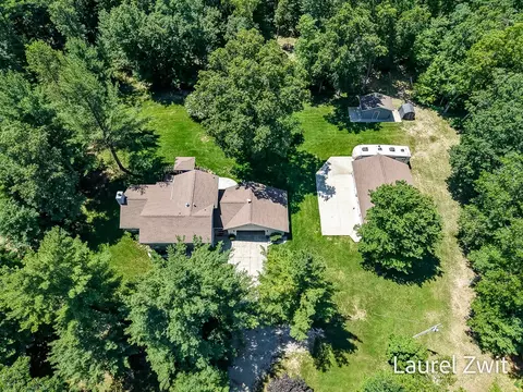 Exterior - 3909 Jay Rd, Whitehall, MI 49461 photo 12 of 13