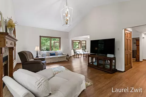 Living - 3909 Jay Rd, Whitehall, MI 49461 photo 4 of 4