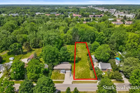 233 Sunset Hills Ave NW, Grand Rapids, MI 49534