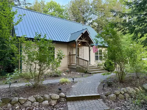 6816 Thayer Lake Dr, Alden, MI 49612