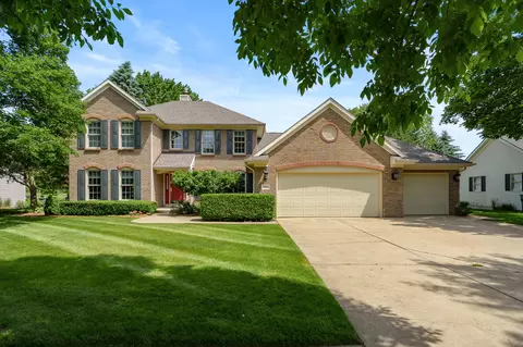 7376 Dunross Dr, Portage, MI 49024