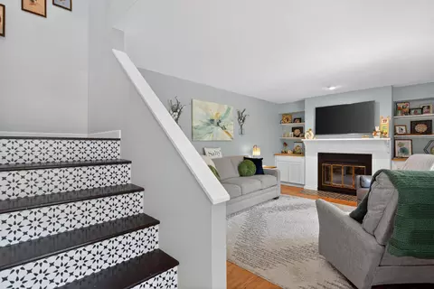 Living - 7047 Mckay Rd, Jackson, MI 49201 photo 1 of 5