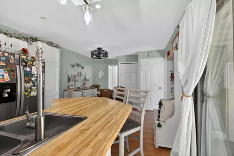 Kitchen - 7047 Mckay Rd, Jackson, MI 49201 photo 6 of 6