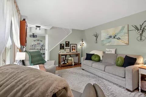 Living - 7047 Mckay Rd, Jackson, MI 49201 photo 5 of 5
