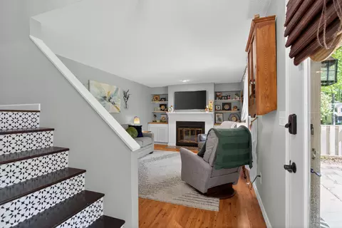 Entry Way - 7047 Mckay Rd, Jackson, MI 49201 photo 1 of 4