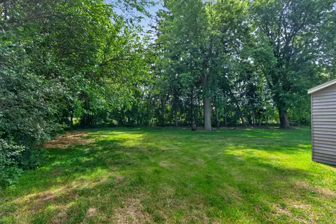 Exterior - 539 Jacqueline St, Jackson, MI 49202 photo 9 of 11