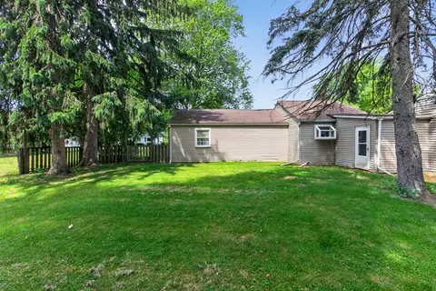 Exterior - 539 Jacqueline St, Jackson, MI 49202 photo 7 of 11