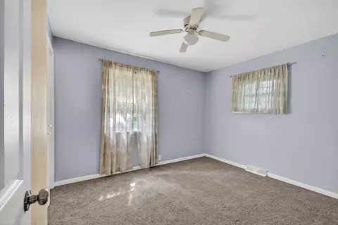 Bedroom - 539 Jacqueline St, Jackson, MI 49202 photo 4 of 7