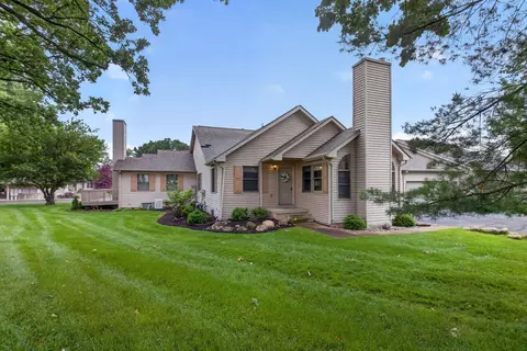 4297 Fairway Ln, Jackson, MI 49201