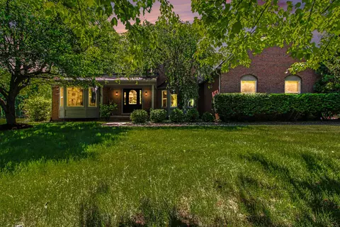 5875 Pinecrest Estates Dr, Ann Arbor, MI 48105