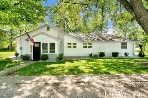 10019 10 Mile Rd NE, Rockford, MI 49341