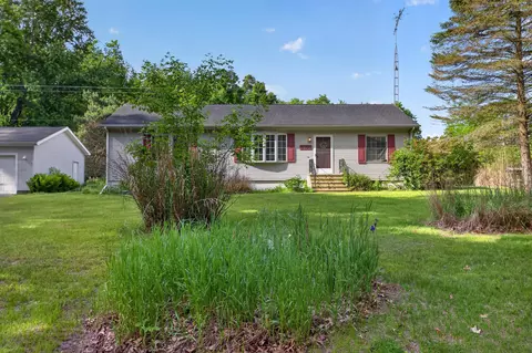 Exterior - 3635 Hart Rd, Jackson, MI 49201 photo 13 of 14