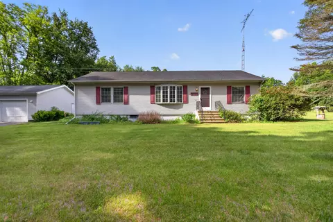 3635 Hart Rd, Jackson, MI 49201