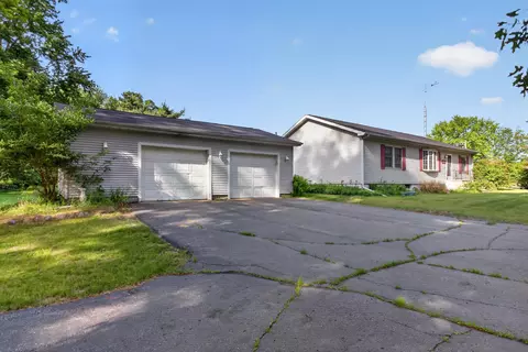 Exterior - 3635 Hart Rd, Jackson, MI 49201 photo 11 of 14