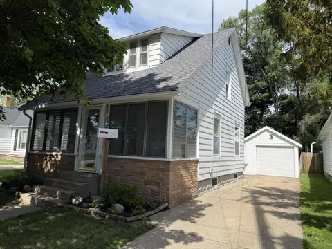 2074 Prospect Ave NE, Grand Rapids, MI 49505