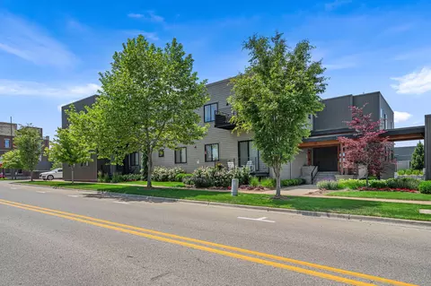 110 Central Ave #104, Holland, MI 49423