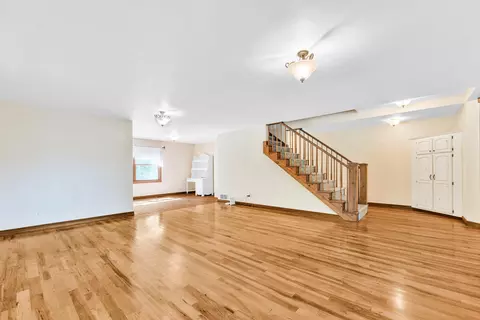 Living - 361 4th St, Plainwell, MI 49080 photo 6 of 9