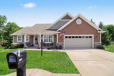 9619 Tarpon Springs Dr, Portage, MI 49002