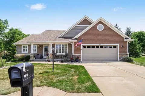 9619 Tarpon Springs Dr, Portage, MI 49002