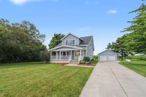 4331 10 Mile Rd NW, Sparta, MI 49345