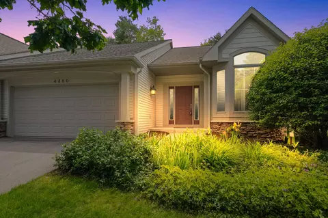 4380 Willow Ln NE, Grand Rapids, MI 49525