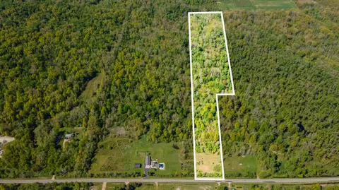 44500 38th Ave, Paw Paw, MI 49079