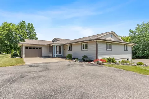 3252 N 160th Ave, Holland, MI 49424