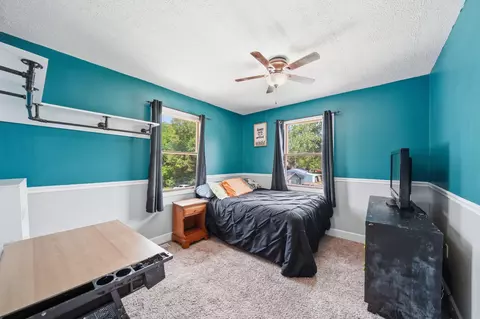 Bedroom - 825 Gerald Ave, Jackson, MI 49203 photo 1 of 5